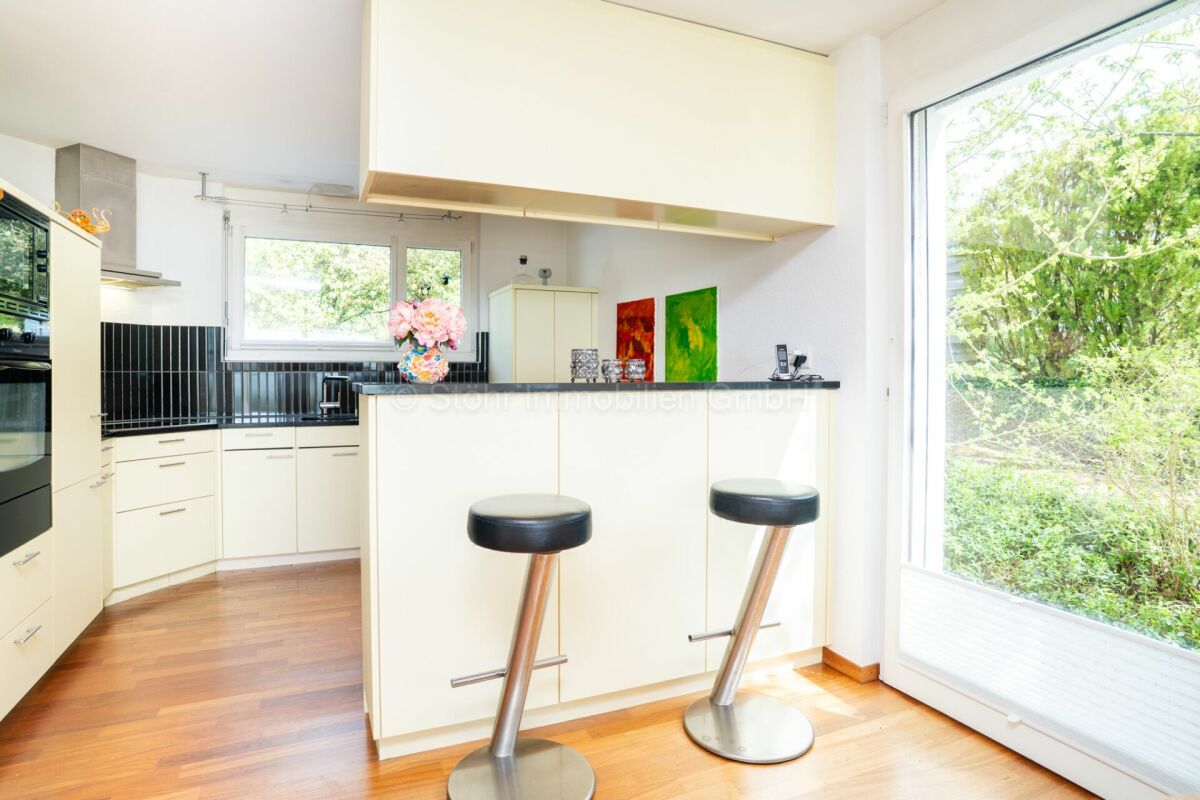 Freistehendes 6.5 Zimmer Haus mit Traumaussicht