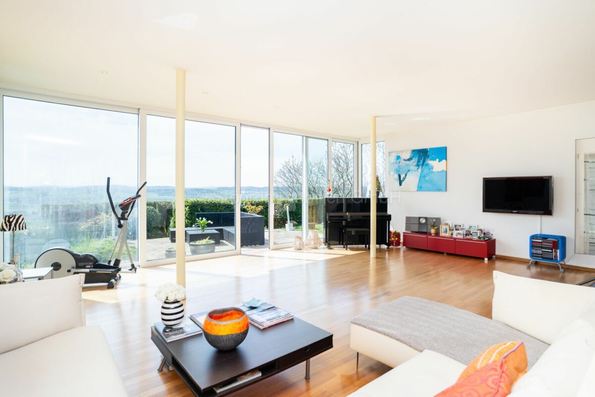 Freistehendes 6.5 Zimmer Haus mit Traumaussicht