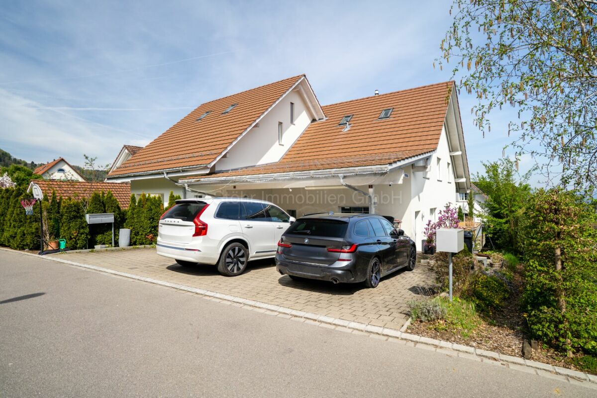 Topmodernes 5.5 Zimmer DEFH an ruhiger Lage