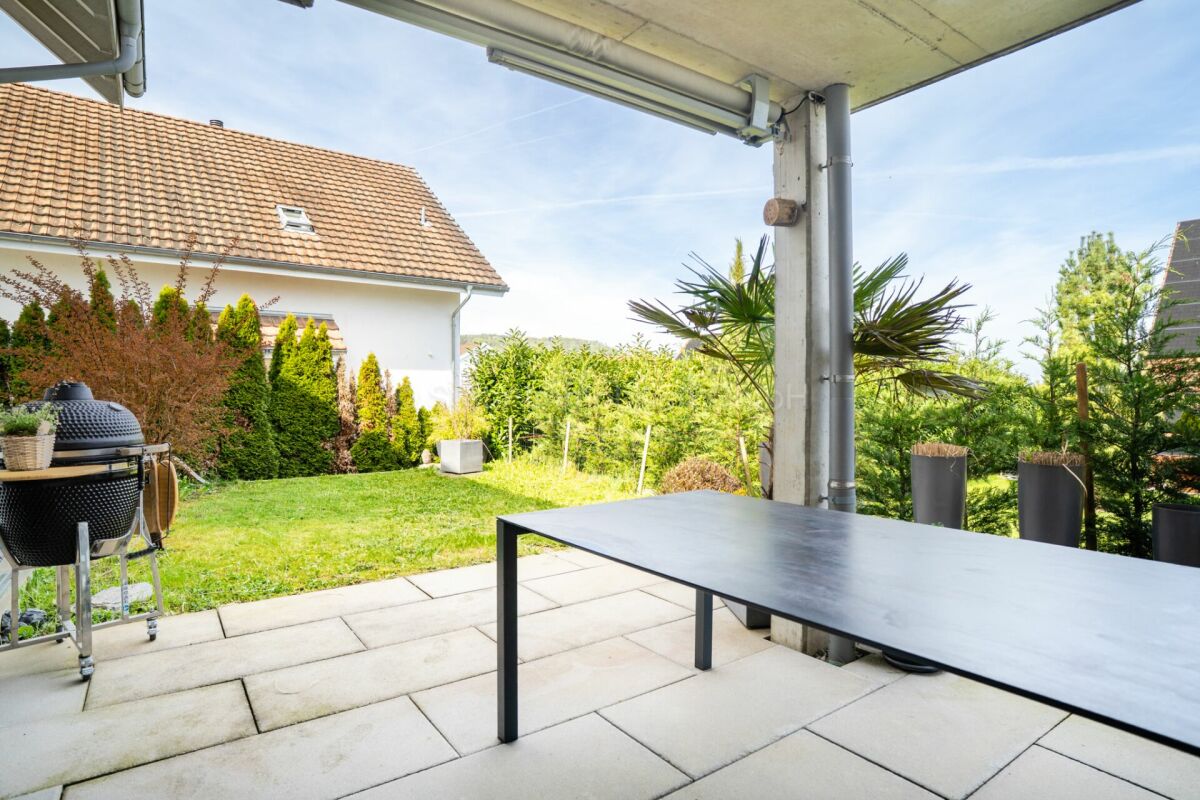 Topmodernes 5.5 Zimmer DEFH an ruhiger Lage