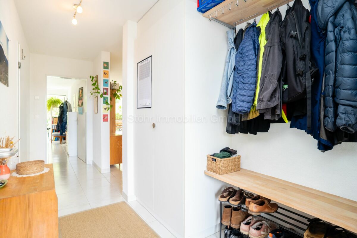 Gepflegte 2.5 Zimmer Wohnung mit grosszügigem Garten