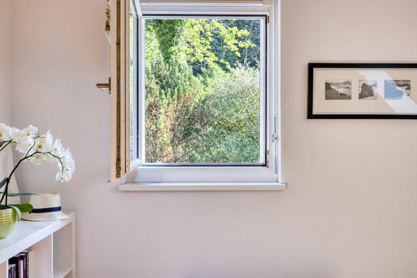 MEDITERRAN LICHTDURCHFLUTETES 6.5 ZIMMER HAUS MIT TRAUMAUSSICHT 22