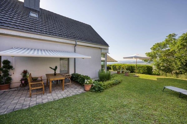 MEDITERRAN LICHTDURCHFLUTETES 6.5 ZIMMER HAUS MIT TRAUMAUSSICHT 18