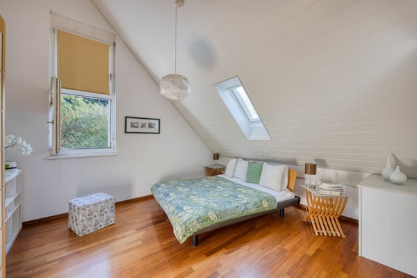 MEDITERRAN LICHTDURCHFLUTETES 6.5 ZIMMER HAUS MIT TRAUMAUSSICHT 23