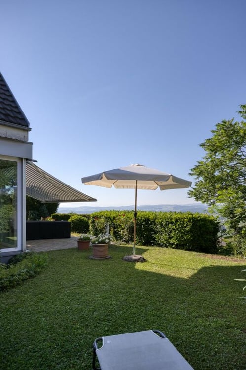 MEDITERRAN LICHTDURCHFLUTETES 6.5 ZIMMER HAUS MIT TRAUMAUSSICHT 19