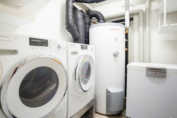 STILVOLLE 5.5 ZIMMER TERRASSENWOHNUNG MIT 67 M2 TERRASSE 12