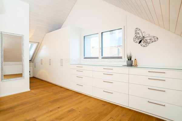 Familienfreundliches 4.5-Zimmer-DEFH in gepflegter Überbauung 10