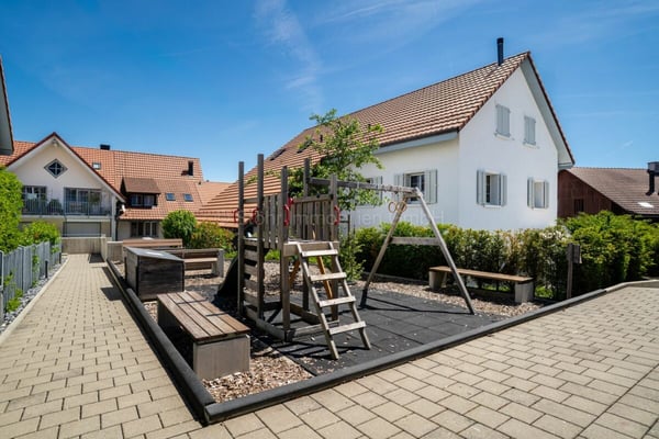 Familienfreundliches 4.5-Zimmer-DEFH in gepflegter Überbauung 27