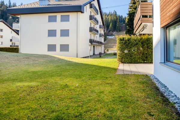 Alpiner Rückzugsort an Bestlage in LAAX - Ski-in/Ski-out & Wellness inklusive 9