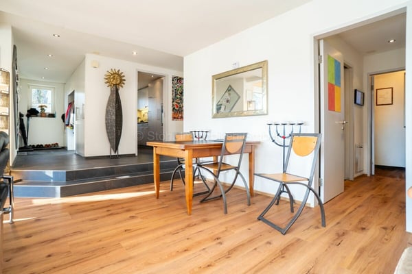 Charmantes Dreifamilienhaus mit Garten in Winterthur-Veltheim 7