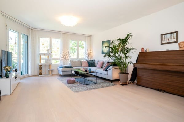 Attraktive 3.5-Zimmer-Wohnung mit zwei Balkonen in Winterthur-Seen 5
