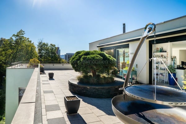Urbane 4.5 Zimmer Attika-Wohnung mit 169 m² Terrassenfläche 19
