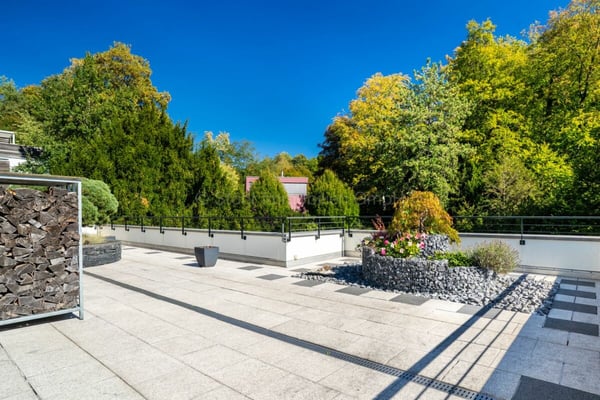 Urbane 4.5 Zimmer Attika-Wohnung mit 169 m² Terrassenfläche 4
