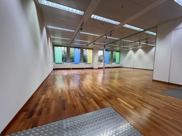 ZU VERMIETEN - Gewerbefläche 83m² 2