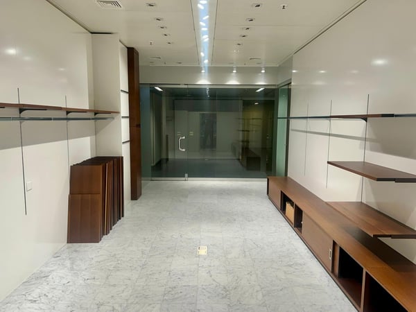 ZU VERMIETEN - Gewerbefläche 120 m² 2