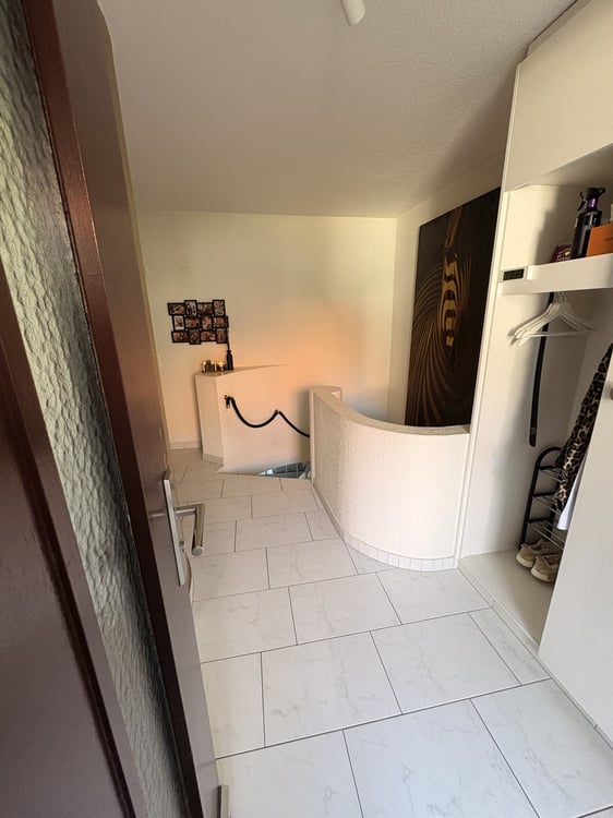 Attraktive 2.5-Zimmer-Maisonettewohnung mit grosser Terrasse und besonderer Architektur 12