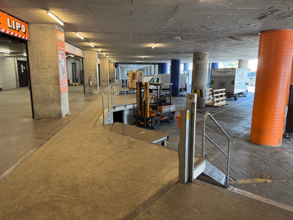 Grosszügige Büro- und Lagerfläche zur Miete an der Riedstrasse 8 in Dietikon 12