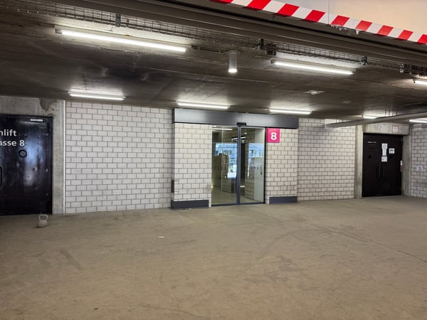 Grosszügige Büro- und Lagerfläche zur Miete an der Riedstrasse 8 in Dietikon 11