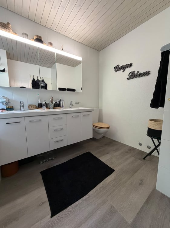 Charmante 4-Zimmer-Maisonette-Wohnung mit Garten und Aussicht in die Berge in Gossau ZH 16