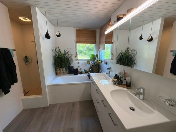 Charmante 4-Zimmer-Maisonette-Wohnung mit Garten und Aussicht in die Berge in Gossau ZH 15