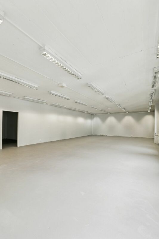 Espace de bureau attractif dans le quartier animé de Binz - espace ouvert au 2e étage (145 m²)
