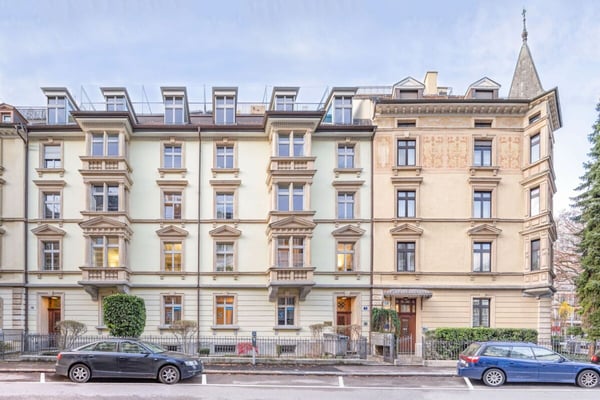 RUHIGE OASE MITTEN IN ZÜRICH - 3.5-ZIMMERWOHNUNG AN DER BODMERSTRASSE
