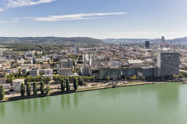 Büroflächen ab 997 m² direkt am Rhein 12