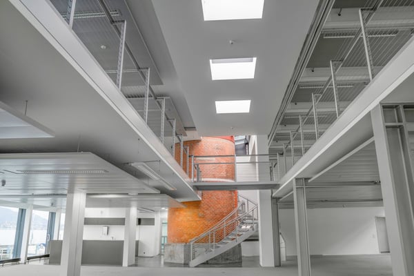 Exklusives Büro mit Seezugang und Dachterrasse 8