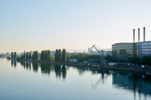 Büroflächen ab 2'000 m² direkt am Rhein 11