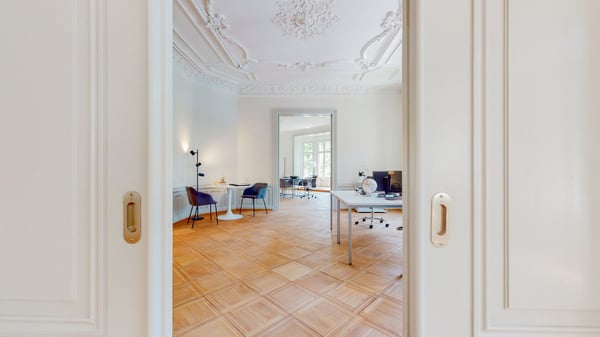 Prestigeträchtig arbeiten -  Letze Büroflächen im Weissen Schloss am Zürichsee! 10