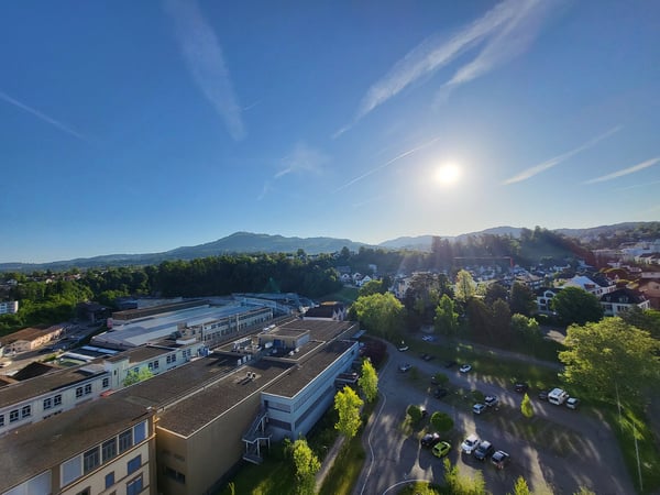 Panoramabüro im Herzen von Rüti – stilvolle Fläche im 10. OG 1