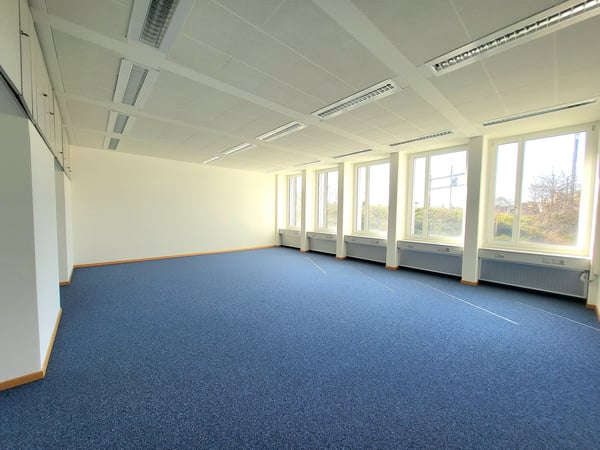 Moderne Büroräumlichkeiten im Zentrum von Rüti 10