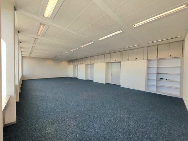 Moderne Büroräumlichkeiten im Zentrum von Rüti 9