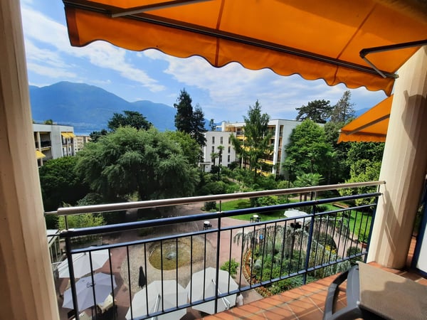 Gemütliche 1.5-Zimmer-Wohnung mit Möbeln in Muralto mit Balkon 2