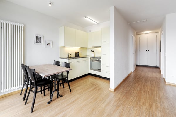 schöne, helle 1 ½ Zimmer Wohnung 3