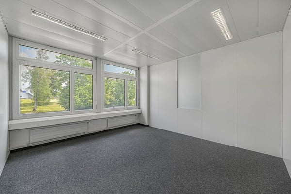 Büro mit Mitbenutzung von Küche & Sitzungszimmer in Volketswil 2