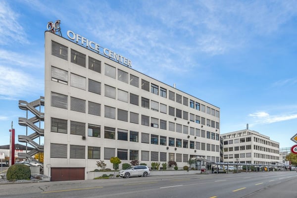 Büro mit Mitbenutzung von Küche & Sitzungszimmer in Volketswil 4