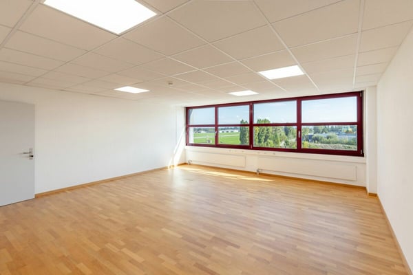 Helles Büro in Staad 3
