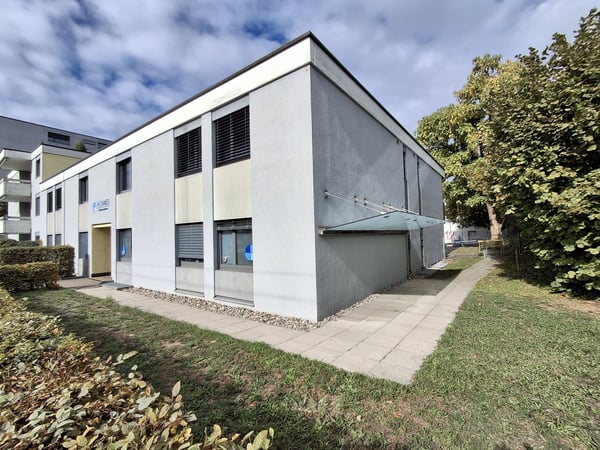 Vielseitig nutzbare Gewerberäume mit bestehender Infrastruktur - 470 m² 2