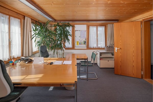 Wohn- und Geschäftshaus oder Mehrgenerationenhaus 5