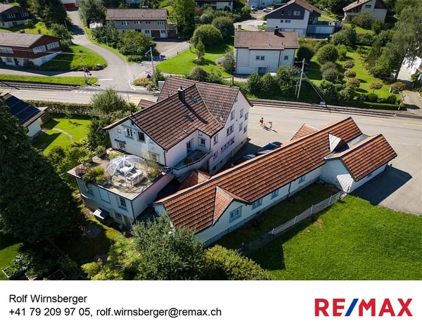 Wohn- und Geschäftshaus oder Mehrgenerationenhaus 1