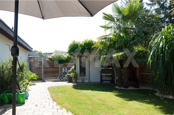 Gepflegtes Einfamilienhaus mit Wintergarten und Pool 10