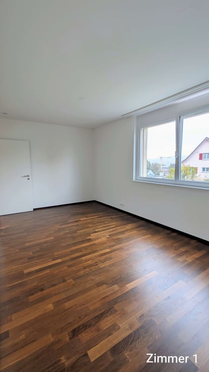 Grosszügige 5.5-Zimmer-Dach-Maisonettewohnung mit Balkon und Stadtblick in Opfikon 18