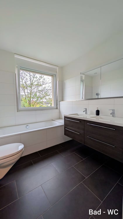 Grosszügige 5.5-Zimmer-Dach-Maisonettewohnung mit Balkon und Stadtblick in Opfikon 11