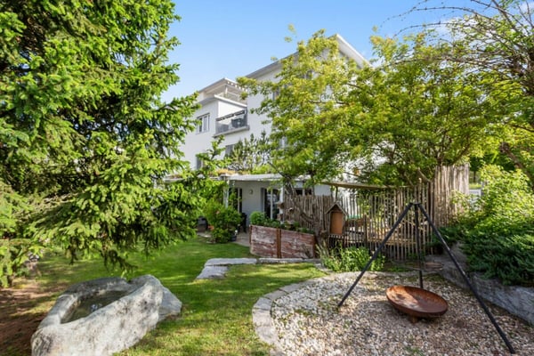 Sehr grosses 7.5-Zimmer-Eckhaus mit zusätzlichem Büro und grossem Hobbyraum in Wetzikon 3