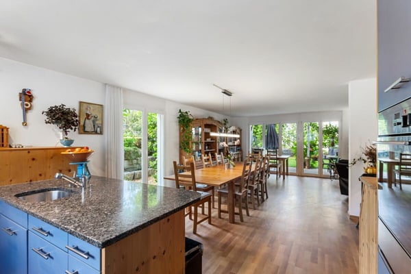 Sehr grosses 7.5-Zimmer-Eckhaus mit zusätzlichem Büro und grossem Hobbyraum in Wetzikon 6