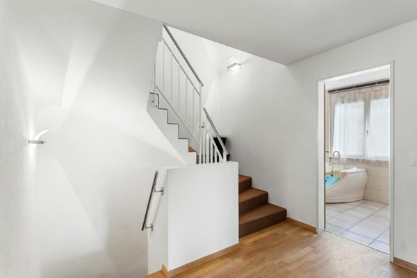 Sehr grosses 7.5-Zimmer-Eckhaus mit zusätzlichem Büro und grossem Hobbyraum in Wetzikon 10