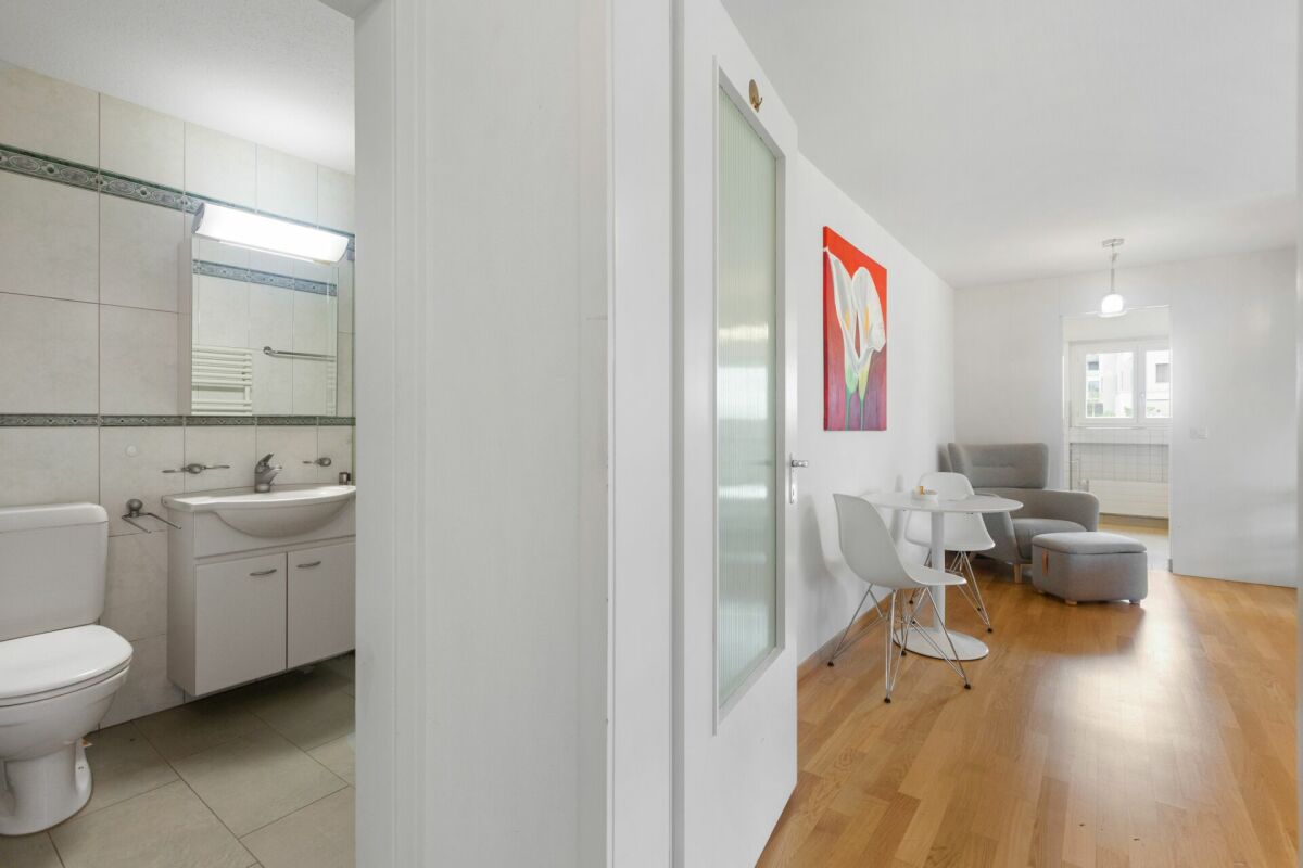 Charmante 3-Zimmer-Gartenwohnung mit sonnigem Sitzplatz und freiem Blick ins Grüne