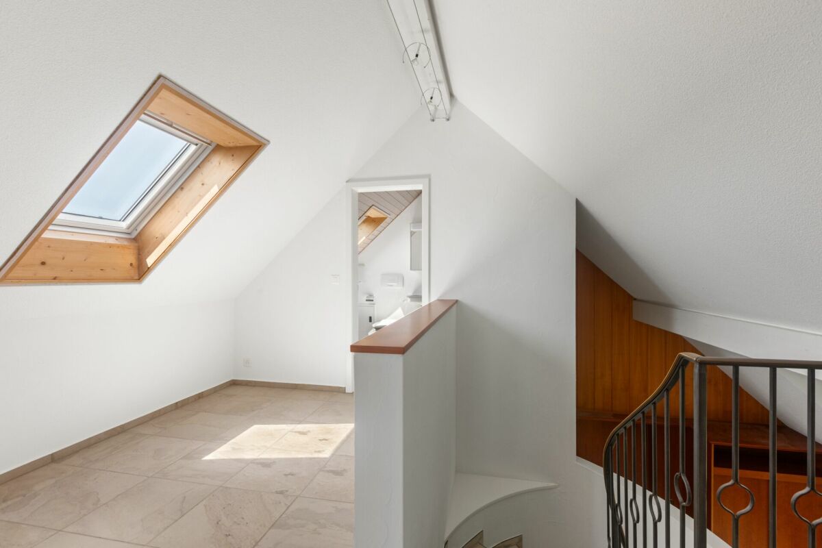 Renovierte Maisonette mit Balkon, Aussicht, viel Charme und Klimaanlage