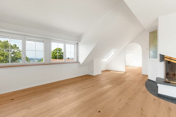 Renovierte Maisonette im Grünen mit Aussicht auf den Pfäffikersee und die Alpen 4
